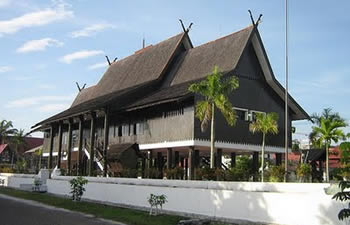 central borneo house