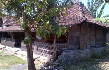 limasan house2