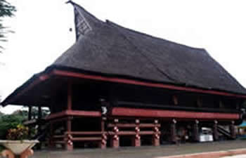 maluku house