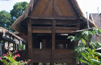rumah antique indonesia