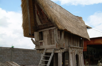 rumah antique indonesia